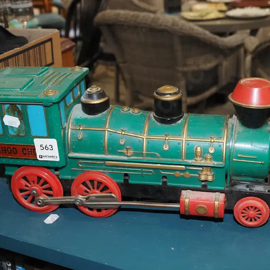 plastic toy battery powered train - as is no returns W330