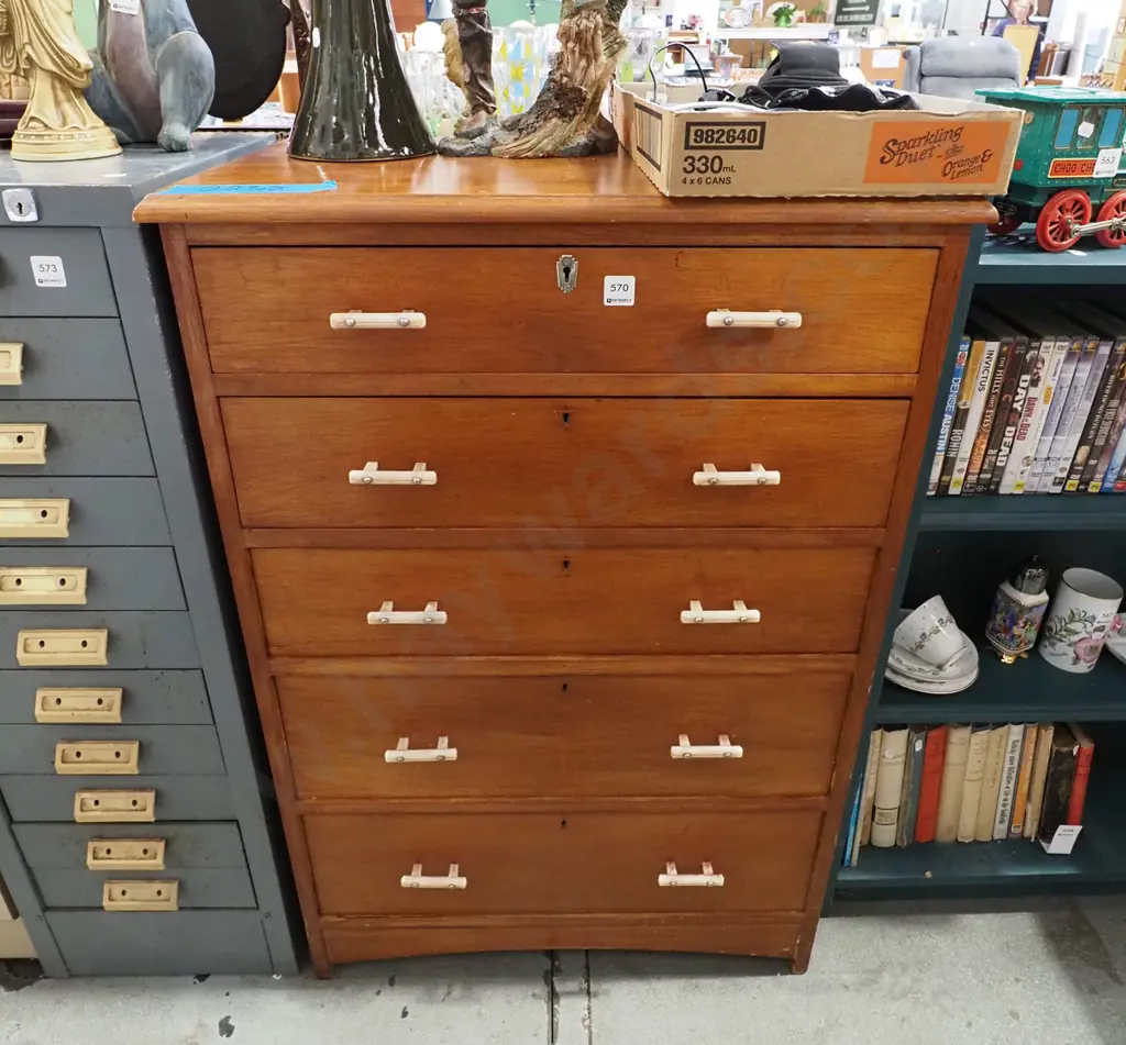 solid rimu 5 drawer chest - has locks - no key H1015 W680 D400 Image 1++