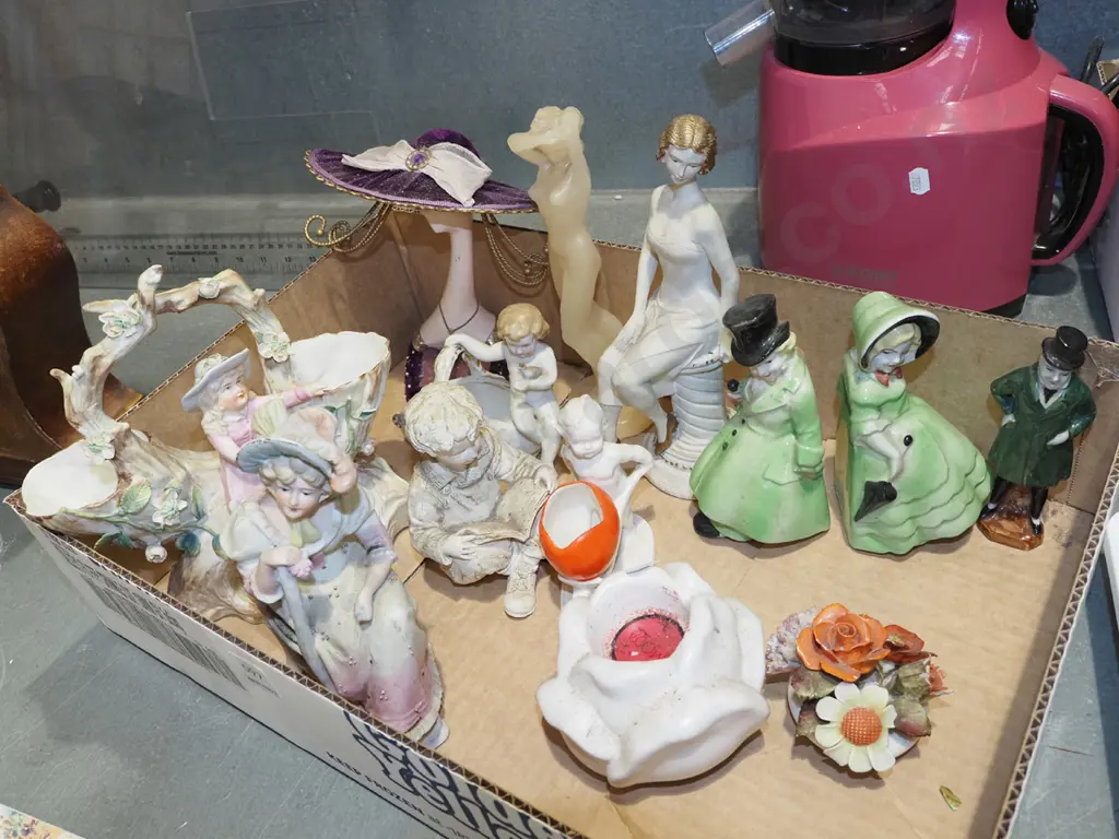 box; jewellery stands, tea light candlestick etc Image 1++