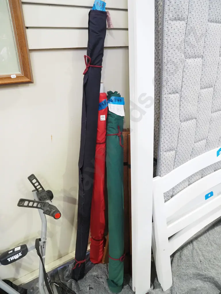 3x bolts of fabric  Image 1++