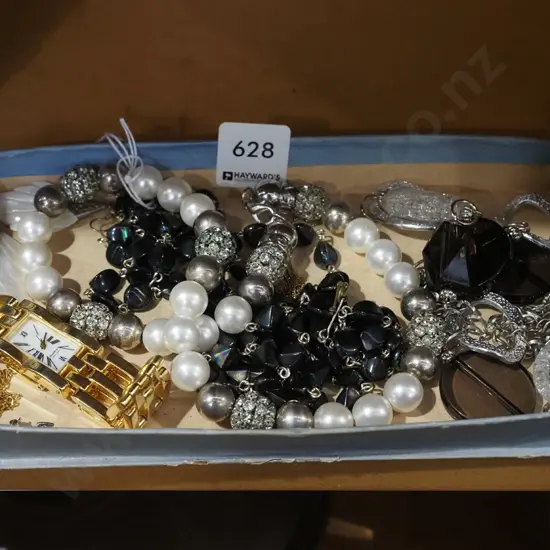 tray of costume jewellery