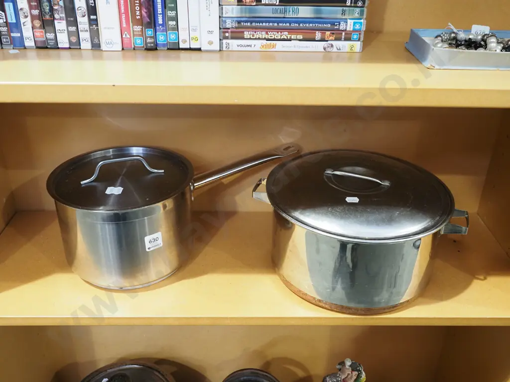1x copper based,1x  long handled pot Image 1++
