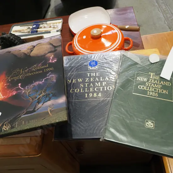 3x NZ stamp collections