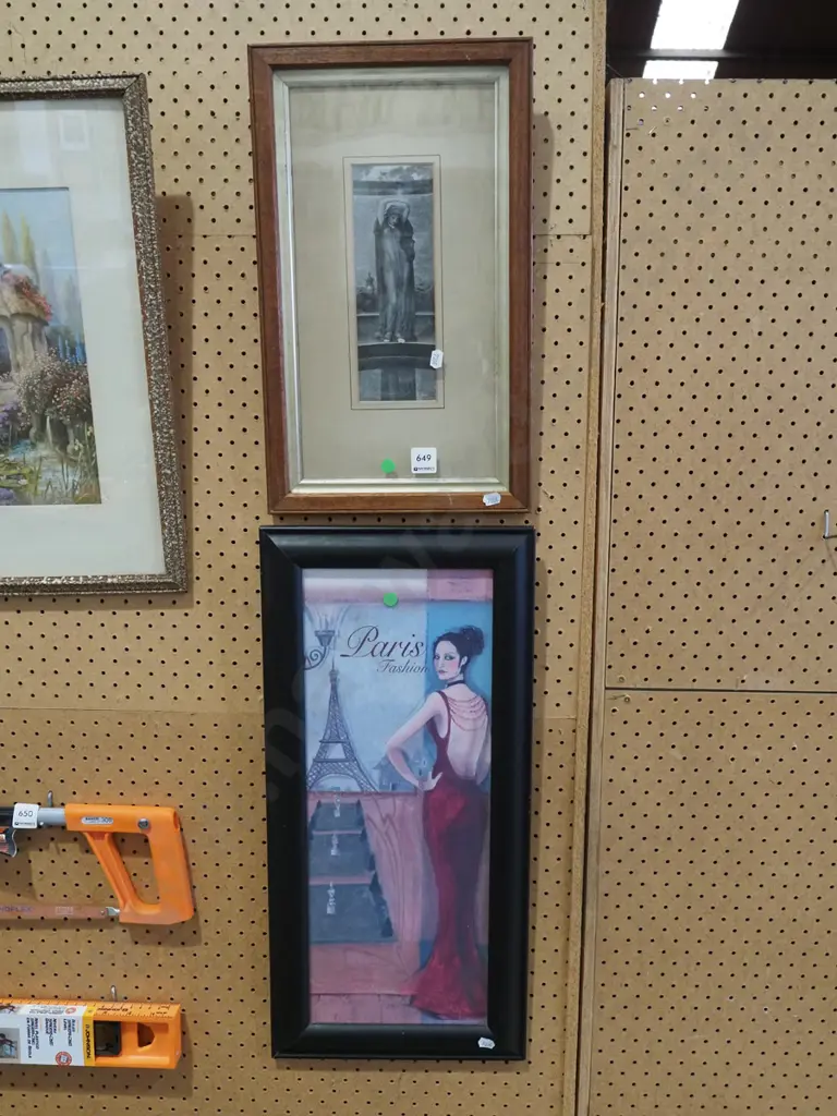 2x framed prints - green dots Image 1++