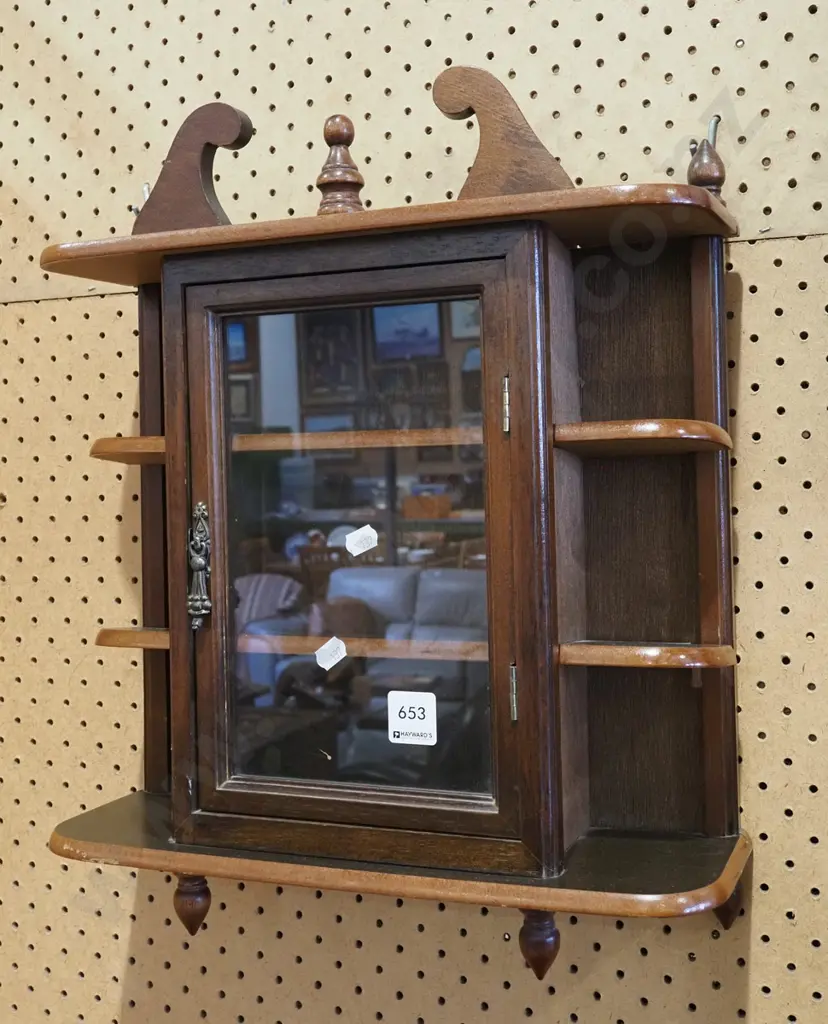 wall mounted shelves H400 w360 Image 1++