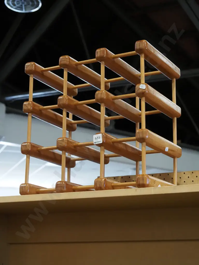 woden wine rack Image 1++