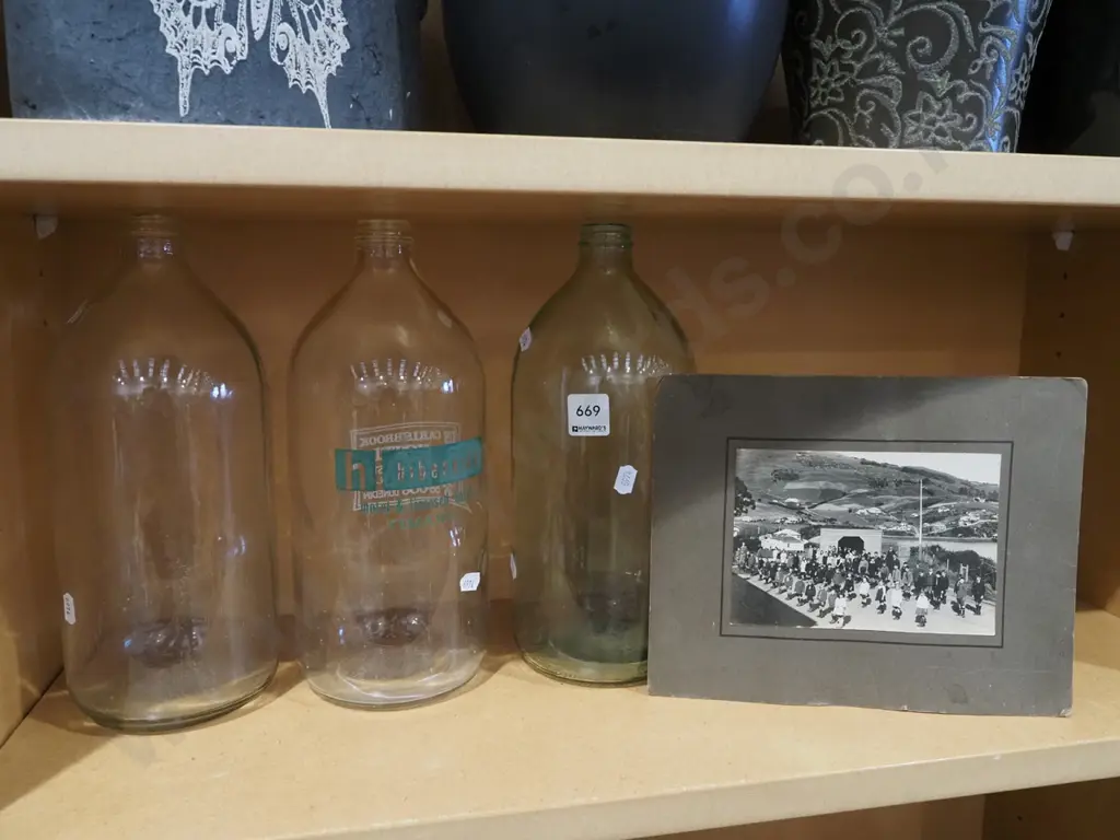 3x glass beer flagons,  vintage photograph Image 1++