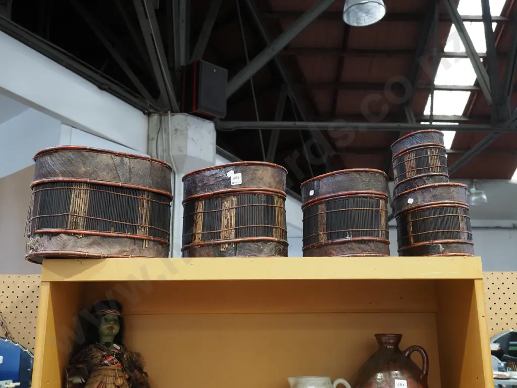 5x cane and bark storage boxes with lids Image 1++