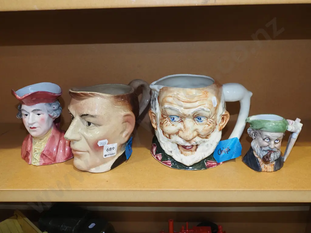 4x toby jugs - 1 has cracks, 1 has chip Image 1++