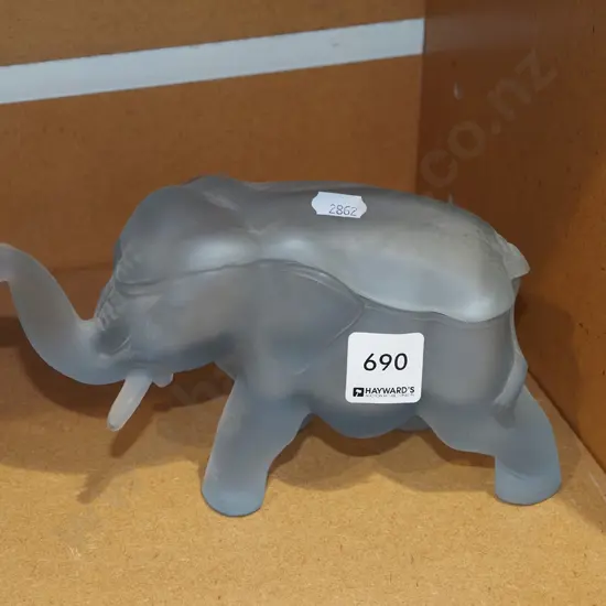 glass elephant storage container L190