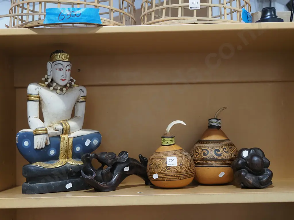 2x gourds with stoppers, carved figurines, buddha figurine pH350 Image 1++