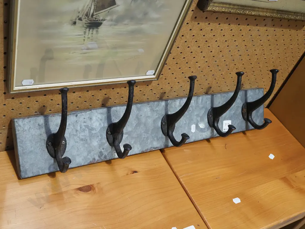 galvanised tin and cast iron coat rack Image 1++