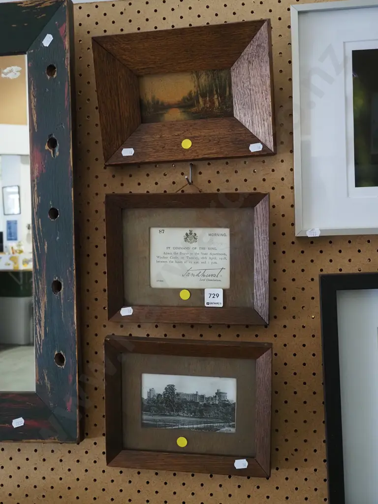 3x oak framed - yellow dots Image 1++
