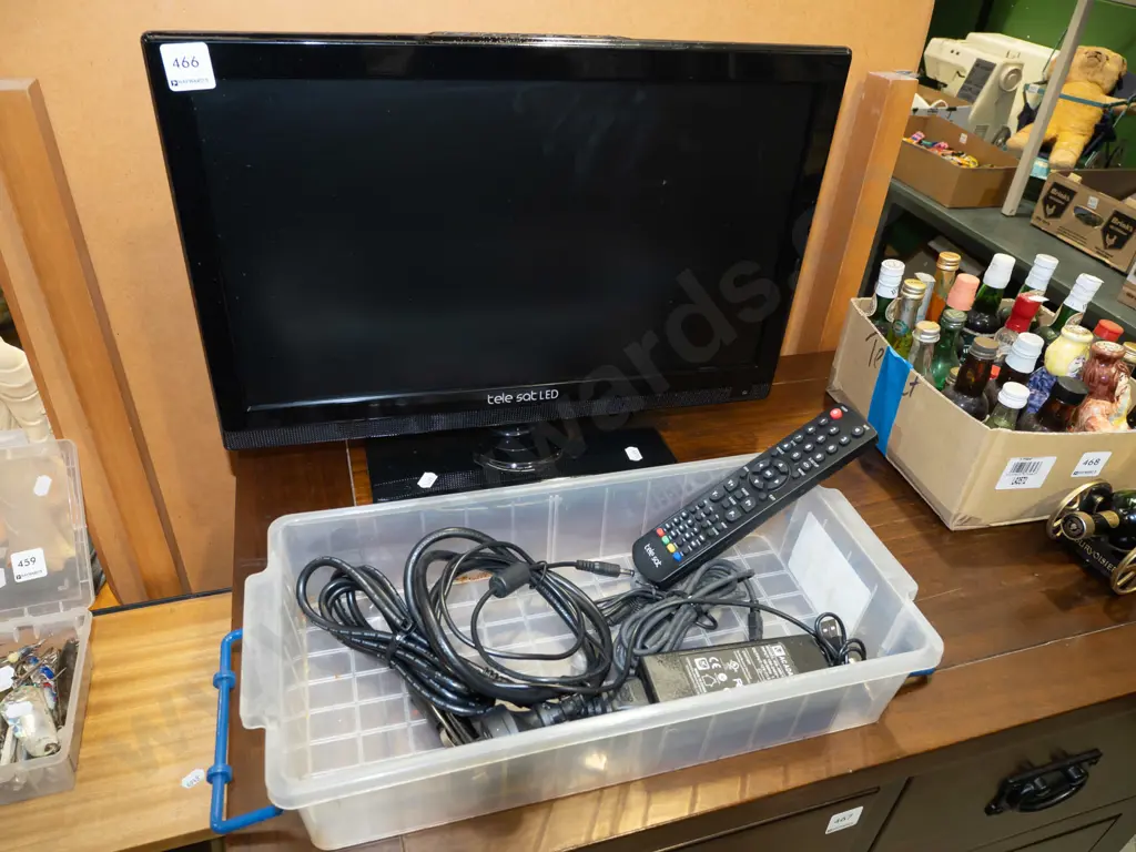Tele Sat LED 18" 20V TV with DVD player Image 1++