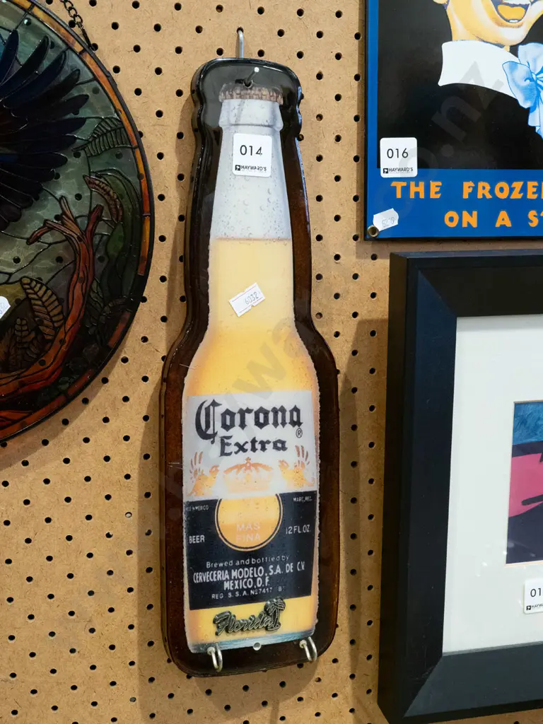 Florida Corona advertising wall hanging key hooks - missing 1 hook Image 1++