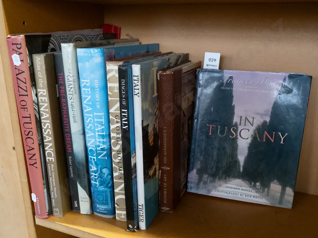 Italian and art books Image 1++