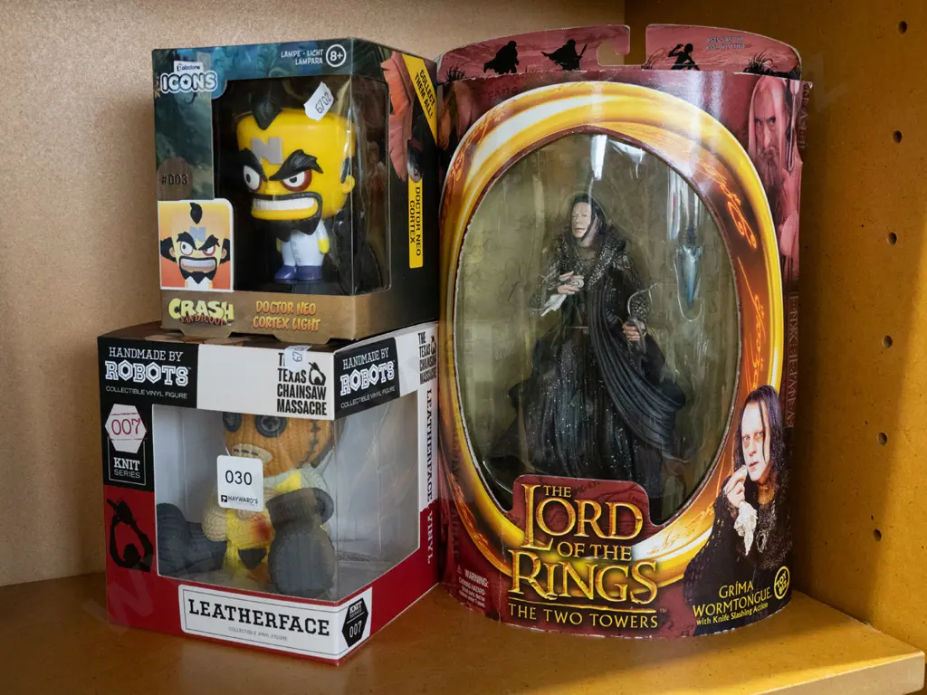 boxed Crash Bandicoot Doctor Neo, boxed Texas Chainsaw Leatherface, boxed Lord of the Rings Grima Image 1++