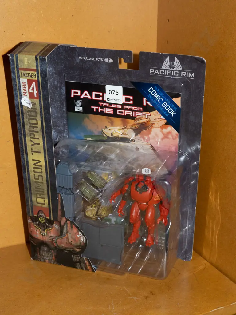 Pacific Rim carded figurine Image 1++