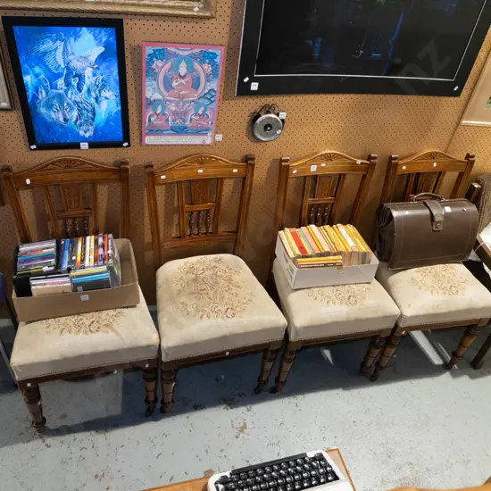 4x mahogany spindle back and carved dining chairs - needlework worn and stained