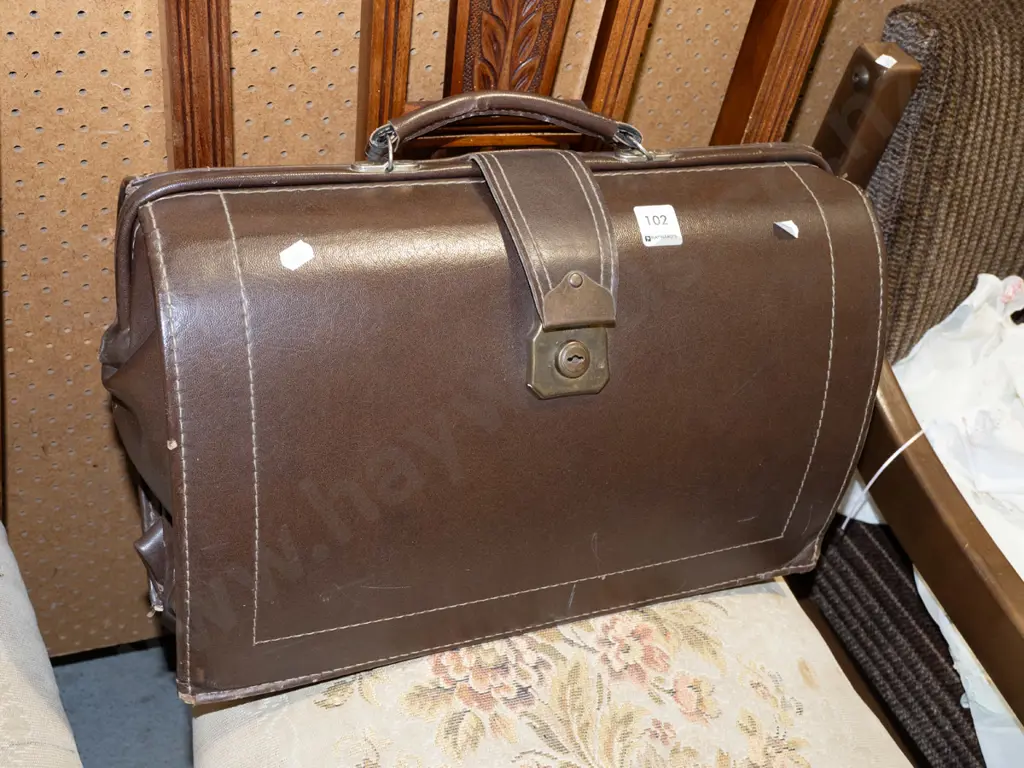 doctor's bag Image 1++