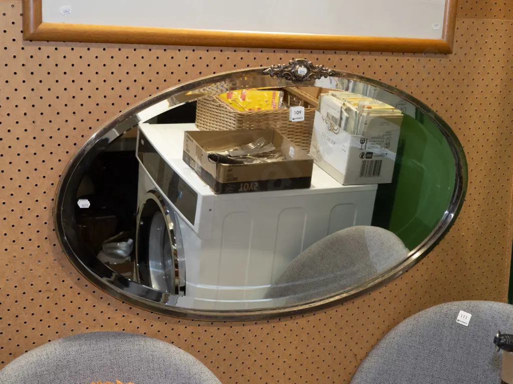 plated oval wall mirror L830 Image 1++
