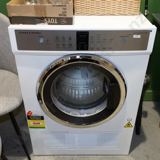 F&P 7kg tumble dryer