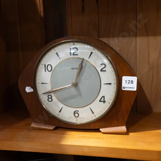 Smiths wood cased deco mantel clock