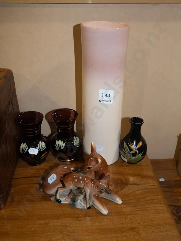 Teal vase, 3x ruby glass vases, deer and fawn figurine Vase H260 Image 1++