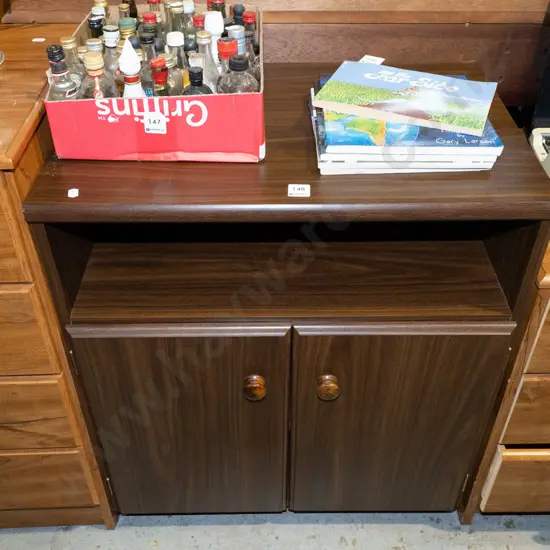 mdf veneer 2 door cupboard with 1 shelf H690 W600 D400