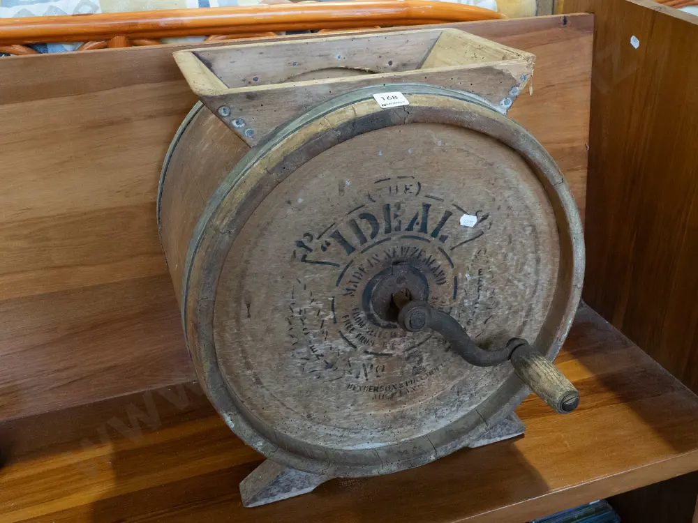 Ideal butter churn - significant borer Image 1++