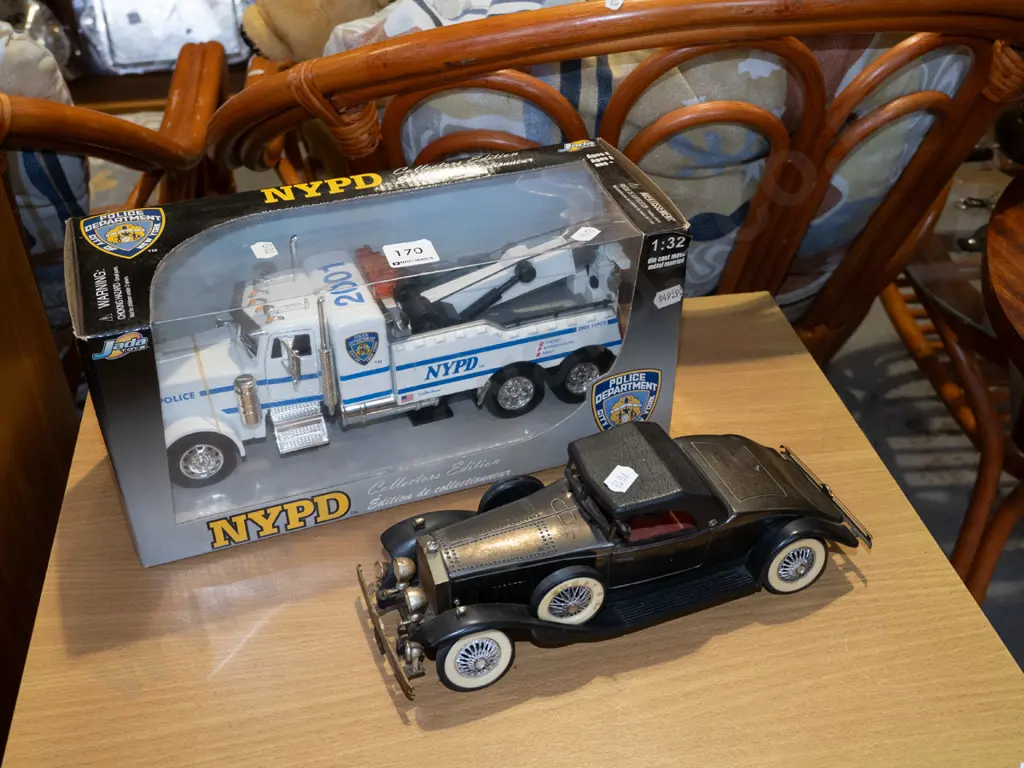 boxed diecast scale model NYPD tow truck, Rolls Royce transistor radio - as is no returns Image 1++