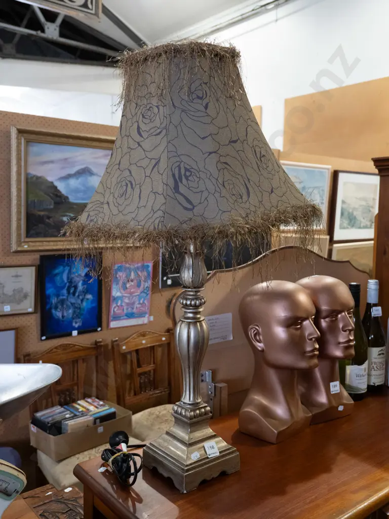 composite based table lamp H720 Image 1++