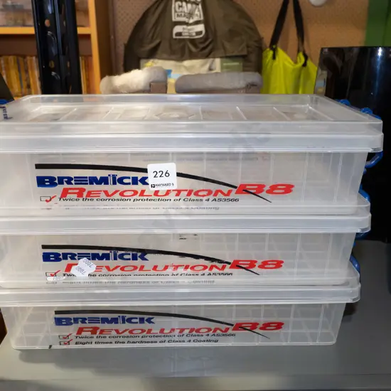 3x plastic storage boxes