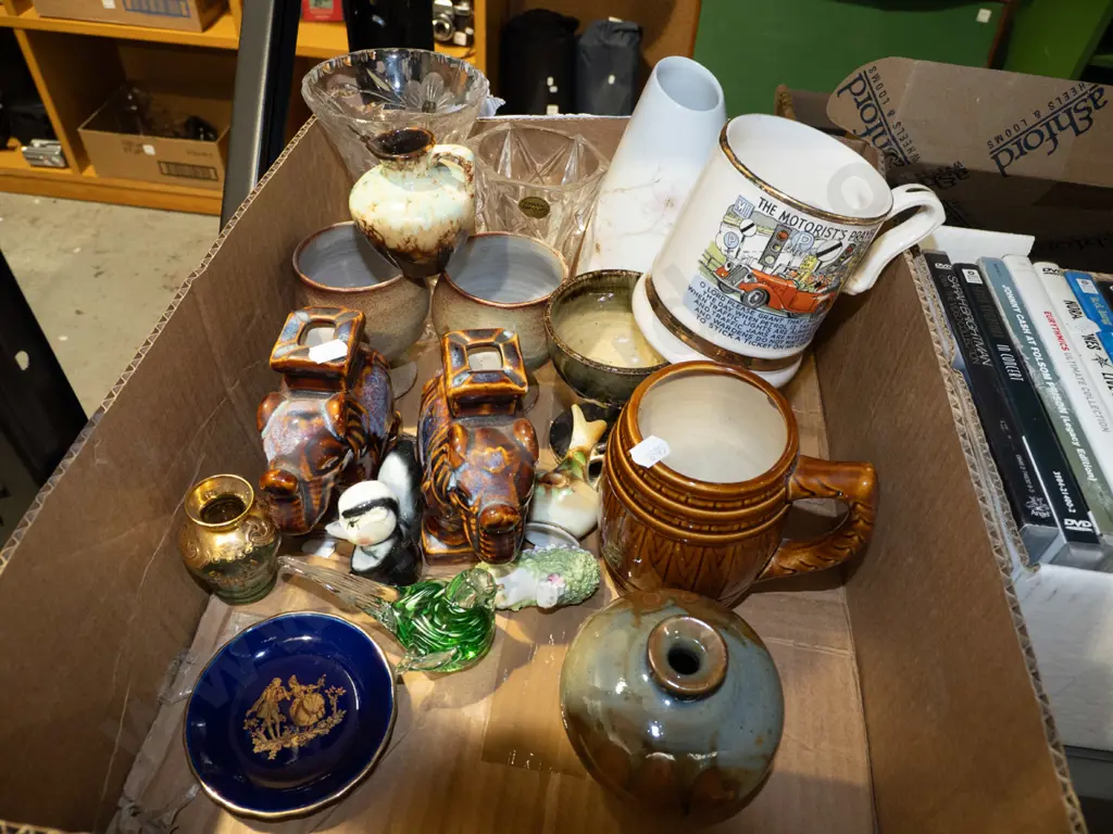 box; crystal vases, elephant figurines, beer mugs etc Image 1++