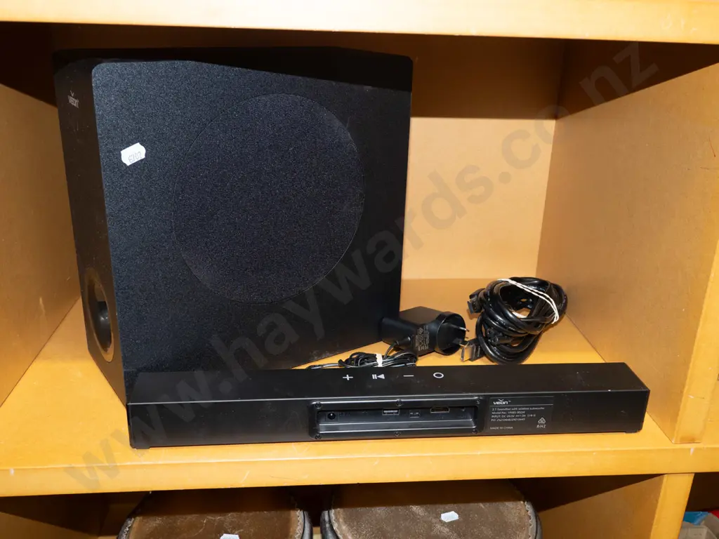 Veon sub woofer, small sound bar L400 Image 1++