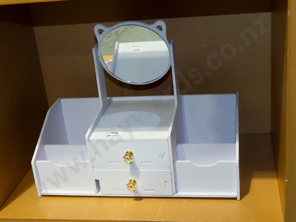 dressing table jewellery case with mirror Image 1++