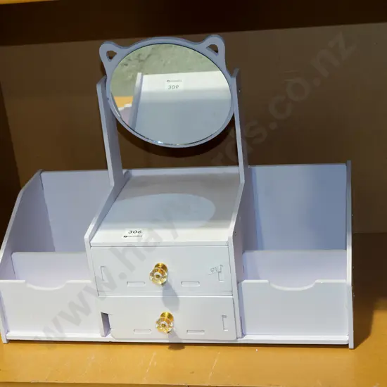 dressing table jewellery case with mirror