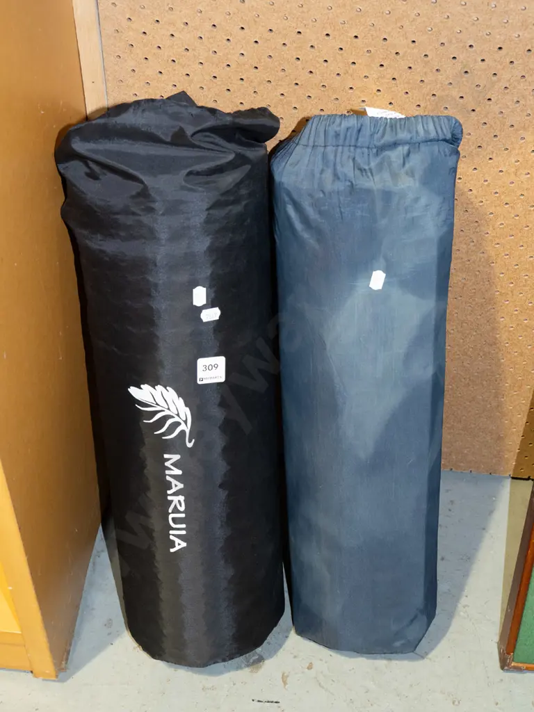 2x inflatable caminng beds Image 1++