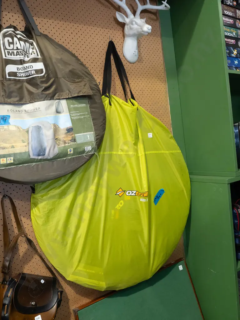 Oztrail Blitz 3 person tent Image 1++