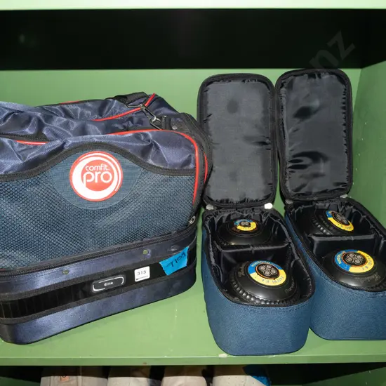 Henselite 4x lawn bowls, bags and accessories
