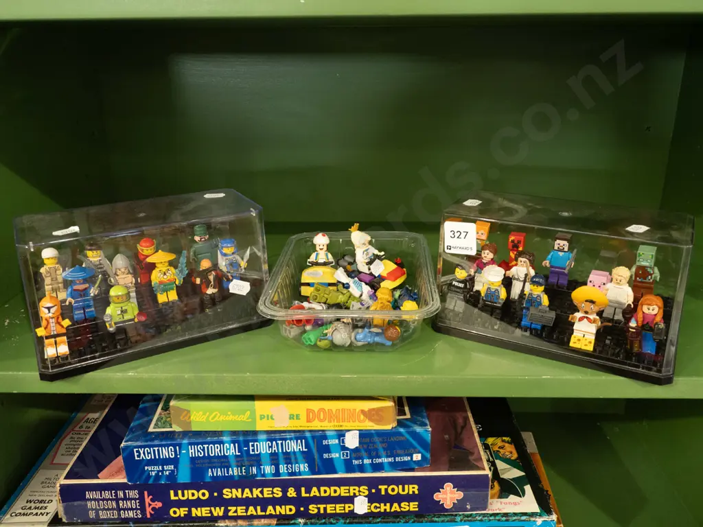 tray of Lego etc Image 1++