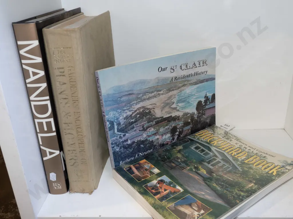 various books Image 1++