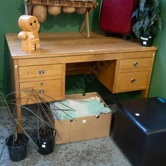 solid rimu 4 drawer desk H760 W1210 D700