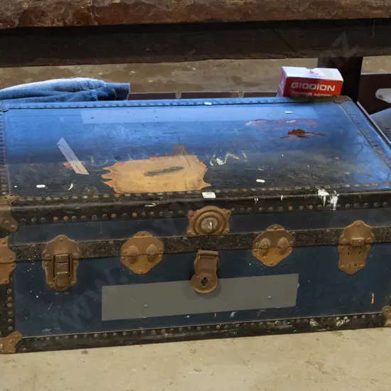 vintage travel trunk H900 W530