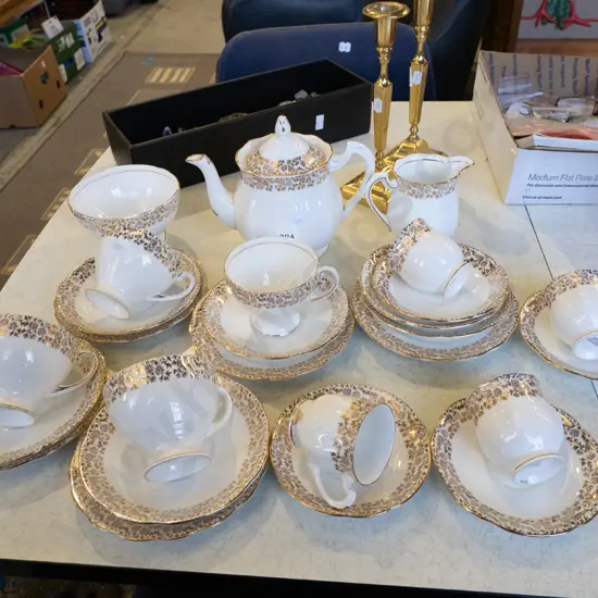Royal Standard cups, saucers, plates etc