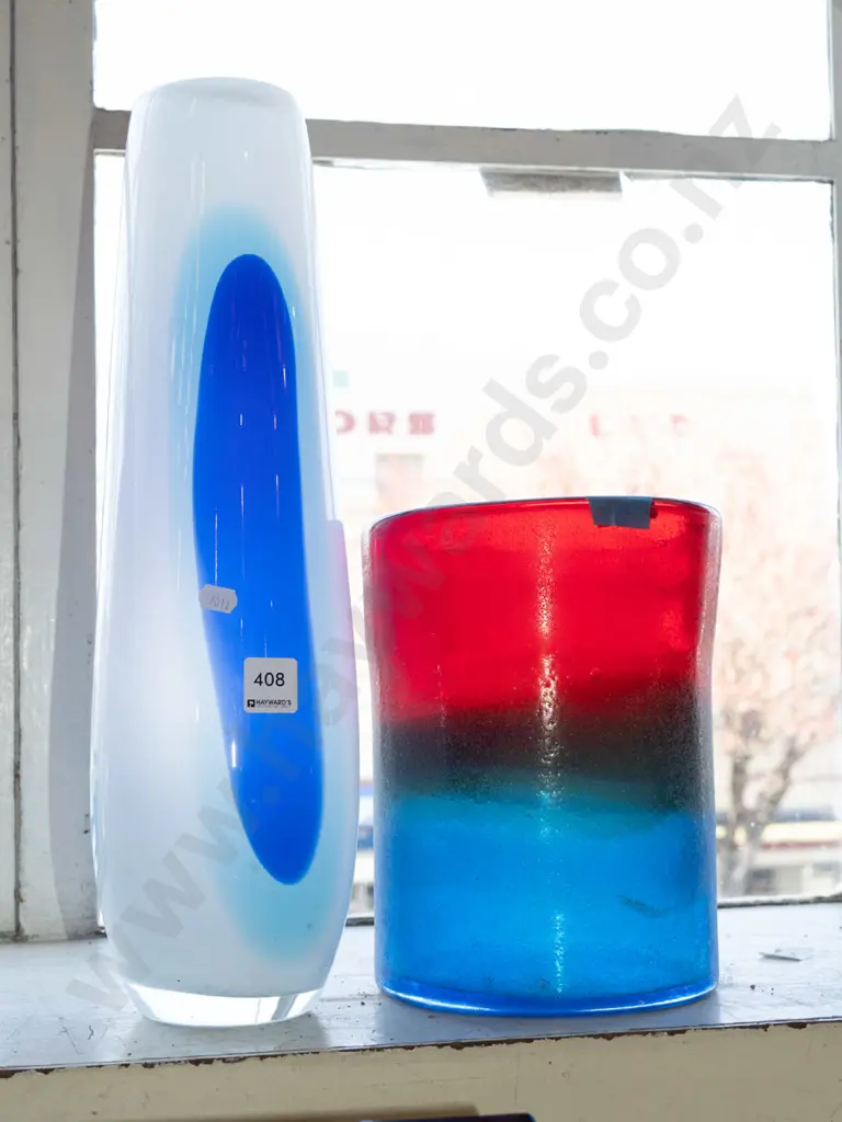 2x art glass vases H440 Image 1++