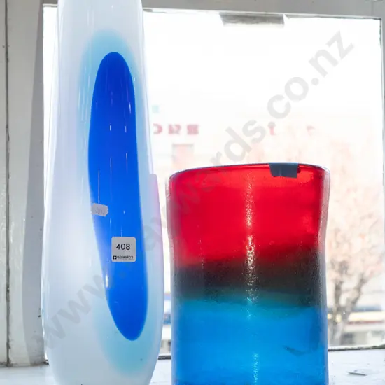 2x art glass vases H440