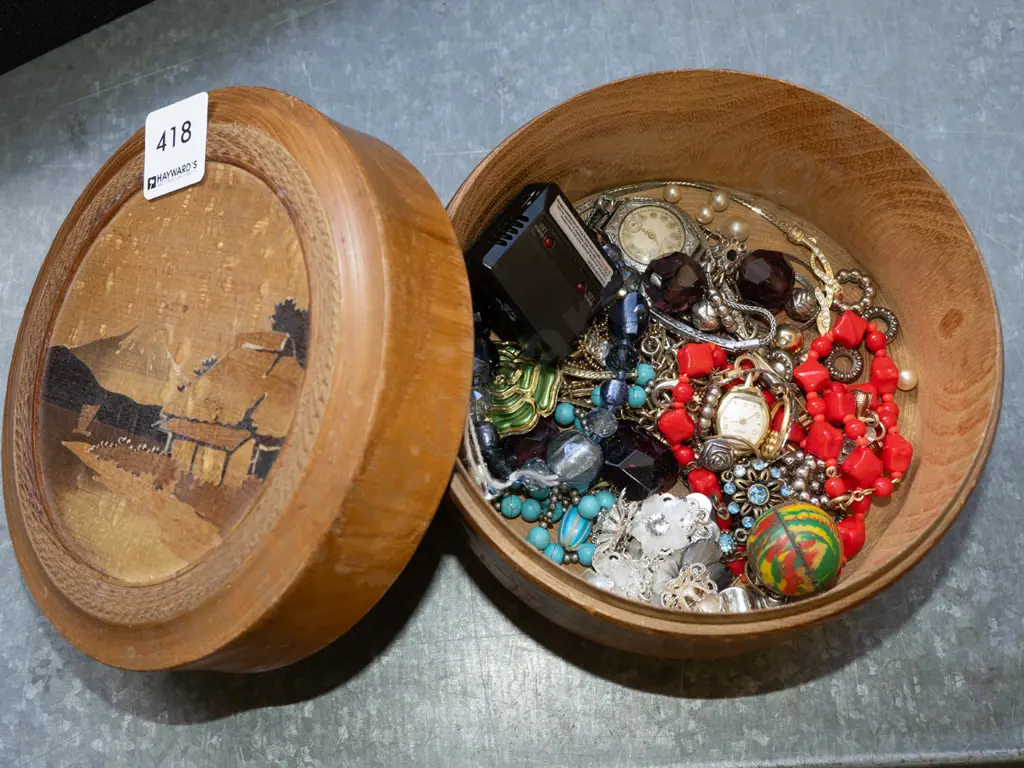 wooden lidded canister, costume jewellery contents Image 1++