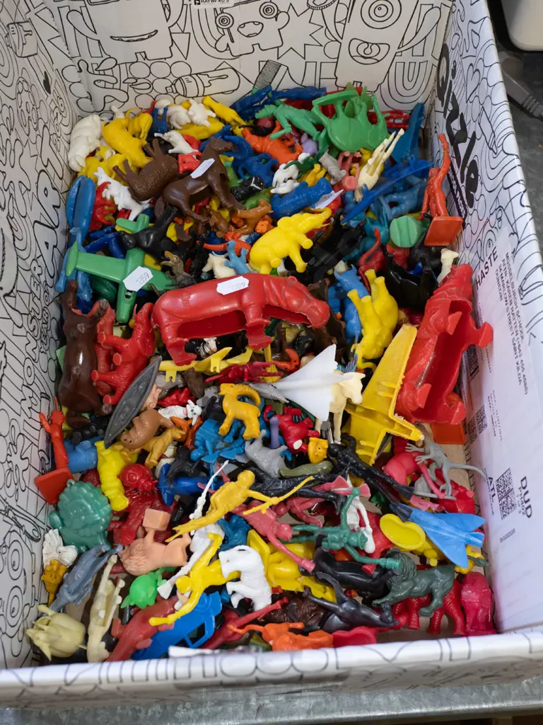 box of plastic toy animals etc Image 1++