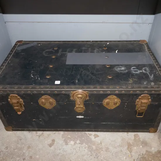 vintage travel trunk H360 W910